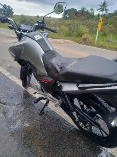 moto Honda CG fan160,do ano 2026 cor prata
