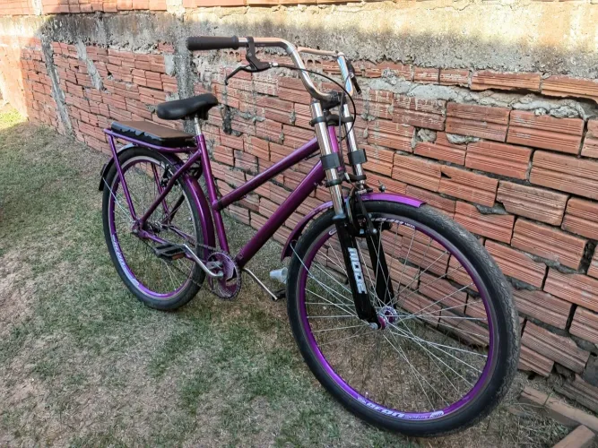 Vendo essa bicicleta otimo estado apenas 350 reais pra vender logo