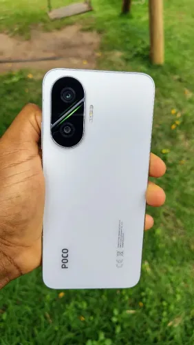 Poco f7 