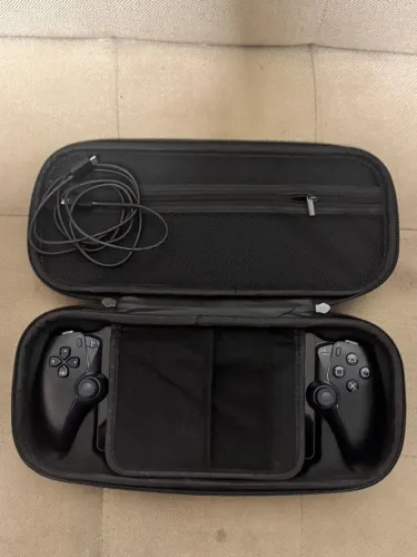 PlayStation Portal PS5 + Capa Oficial - Estado de Novo