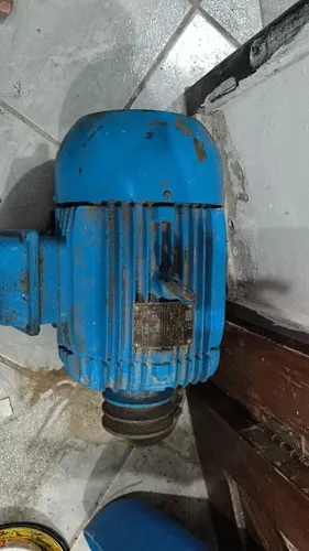 Motor elétrico trifásico de 7,5cv