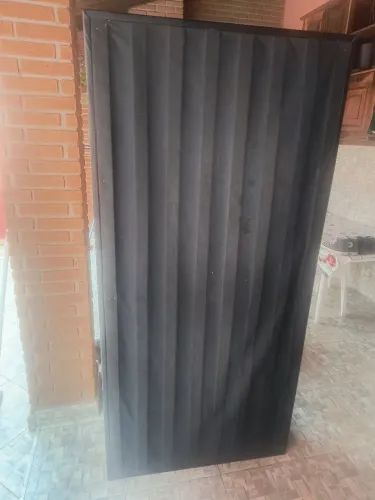Cama box de solteiro em ótimo estado