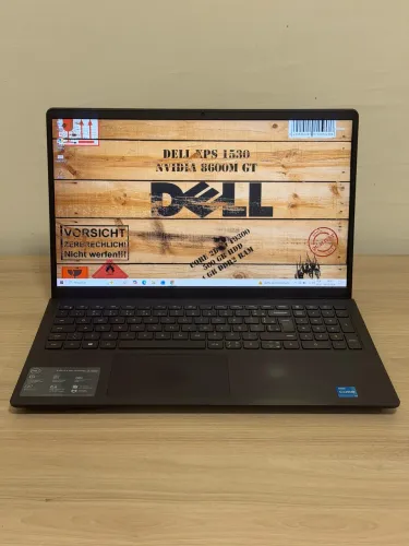 Notebook Dell i3-1115G4 3.00GHz 8GB Ram 512ssd NVMe Placa Intel (R) UHD Graphics