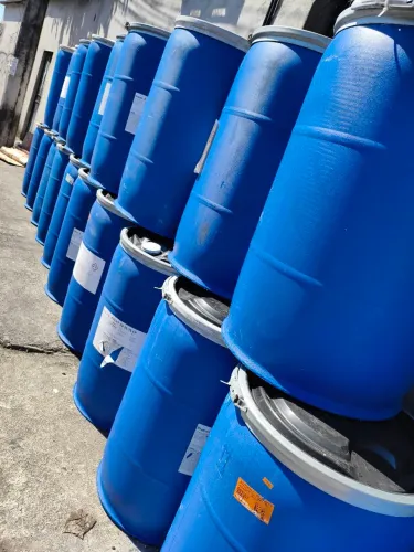 Tambores de 200 litros..
