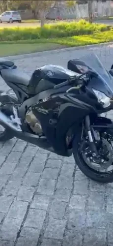 Cbr 1000 Impecável 25mil km