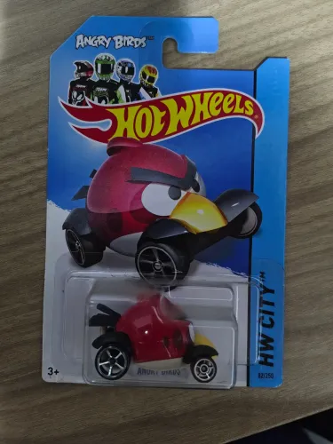 Carrinho Hot Wheels Angry Birds