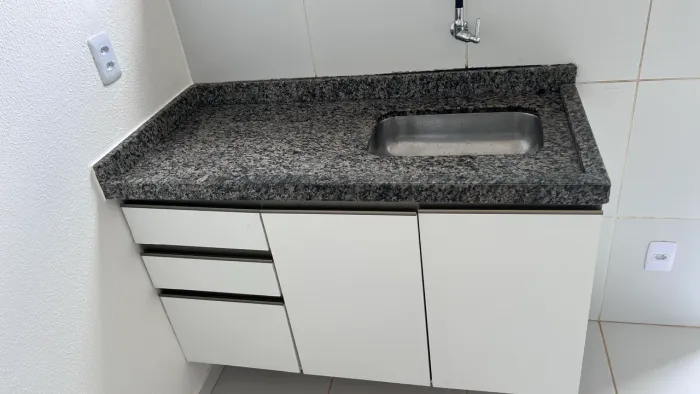 Pia de granito com balcão e Cuba