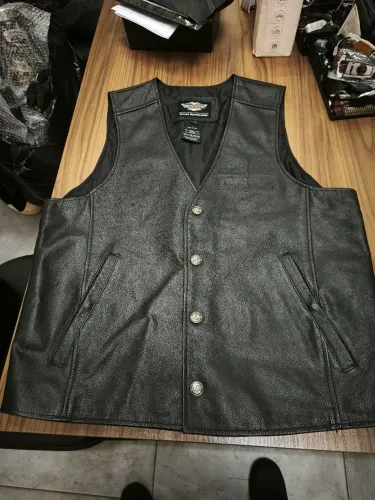 Colete couro motociclista marca Harley Davidson