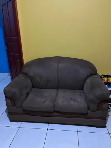 Vendo sofá dois lugares 