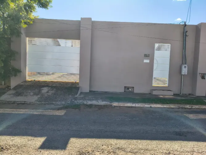 CASA 2 QUARTOS, 1 BANHEIRO - OPORTUNIDADE