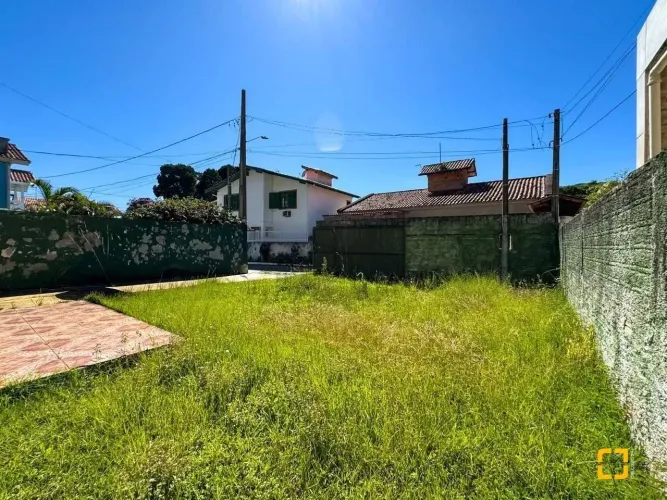 Terreno a venda na Barra da Lagoa - 329 metros quadrados