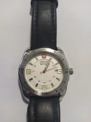Relógio Wenger modelo 79011 militar suíço masculino