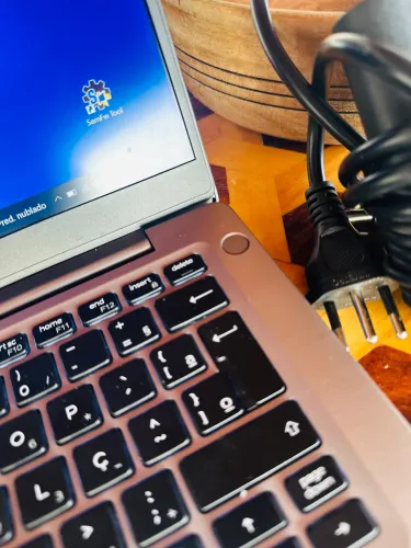 Notebook Dell i7 8th 16Gb - Passo cartao
