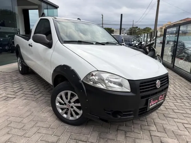 Fiat Strada 1.4 MPI Fire Flex 8V CE 2013