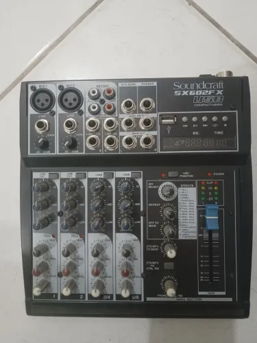 Oportunidade!!! Mesa de Som Soundcraft Sx602Fx. Estado de Nova!!!