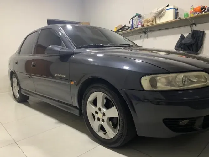 Chevrolet Vectra GLS/ Challenge 2.2 MPFI 16V 2002