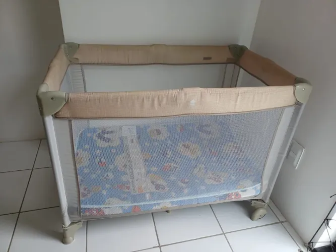 Berço Portátil Safety pouco usado