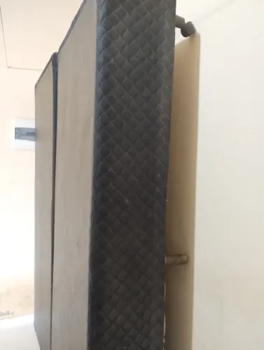 Vende-se cama queen 400,00