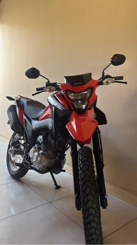 Honda Bross 160 2025 - 900 Km