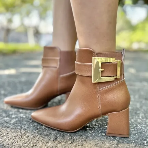 Bota feminina 