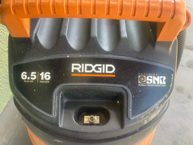 Aspirador de Pó e Água Ridgid 16 Galões 6.5HP Profissional 127V