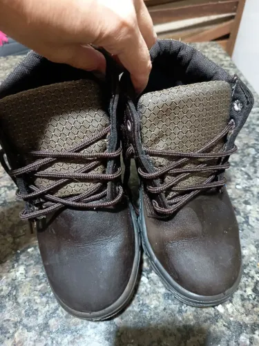 Bota Marluvas Modelo 50B26. Tam 37.