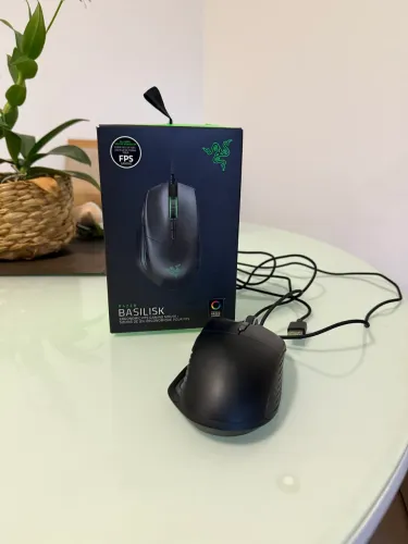 Mouse gamer Razer basilisk essential