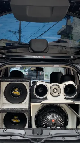 Som automotivo