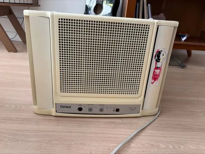 Ar-condicionado Consul 7.500Btus NÃO GELA
