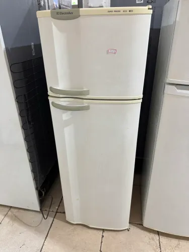 Geladeira Electrolux usada