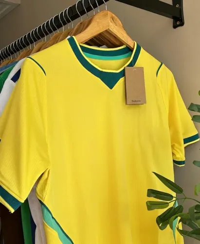 Camisa Verde Azul e Amarelo