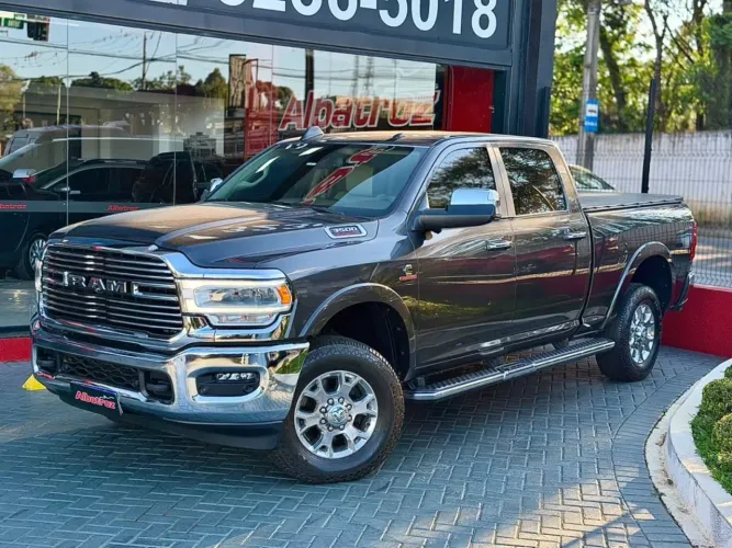 Ram 3500 Limited Longhorn 6.7 TB CD Diesel 2022