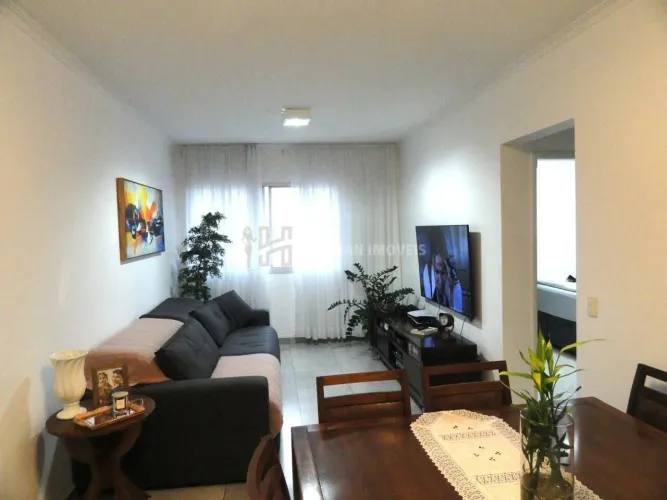Apartamento à venda com 02 dormitórios e 01 vaga no Santa Maria