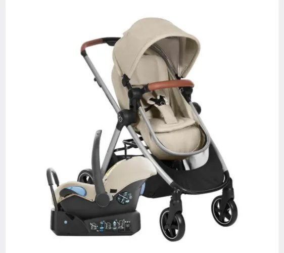 Conjunto carrinho e bebê conforto Maxi Cosi 