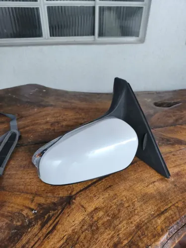 Retrovisor Etios com seta lado do motorista 