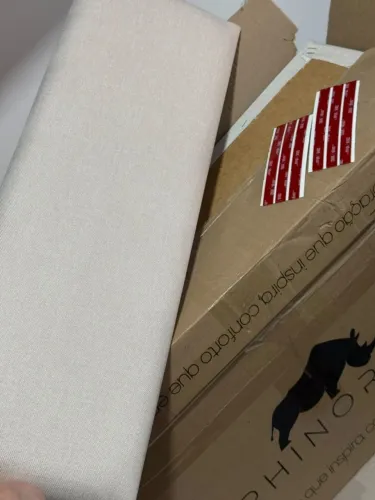 Cabeceira de cama modulada e estofada, em Linho premium, estrutura em MDF, Adesivo 3M