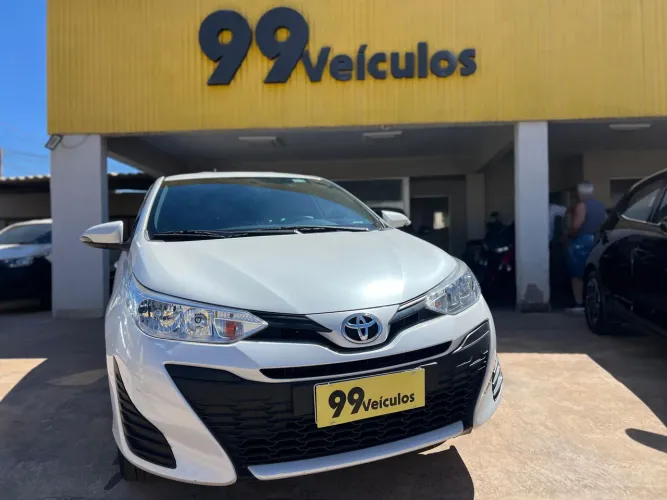 Toyota Yaris Live 1.3 Flex 16V 5P AUT 2022