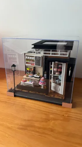 Miniatura Confeitaria Decorativa com LED
