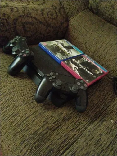 PS4 slim