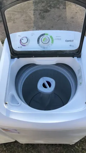 MÁQUINA DE LAVAR 9 KILOS MUITO NOVA MODELO NOVO DOU GARANTIA DE 3 MESES FAÇO A ENTREGA
