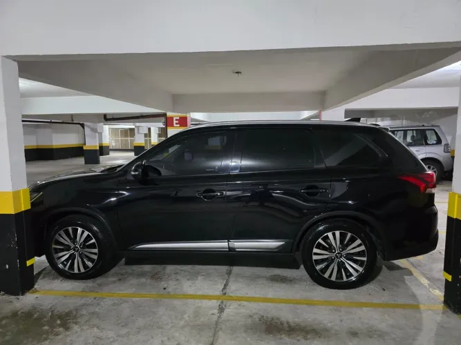 Mitsubishi Outlander HPE 2.0 16V 5P Aut. 2021