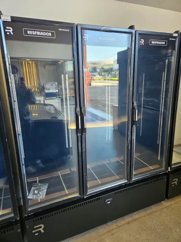 refrigerador auto serviço 3 portas para frios e bebidas novo