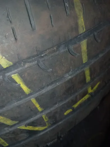 Pneu 215/55r17 usado