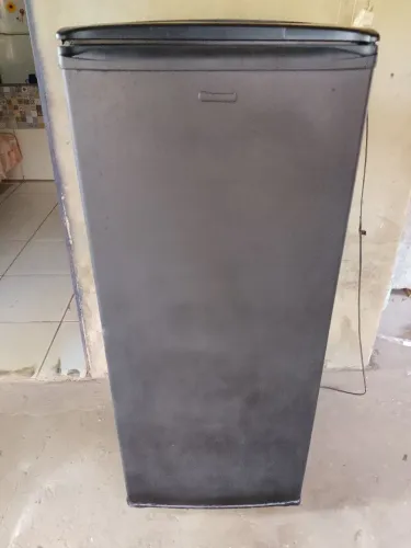 Vendo geladeira funcionando perfeitamente 