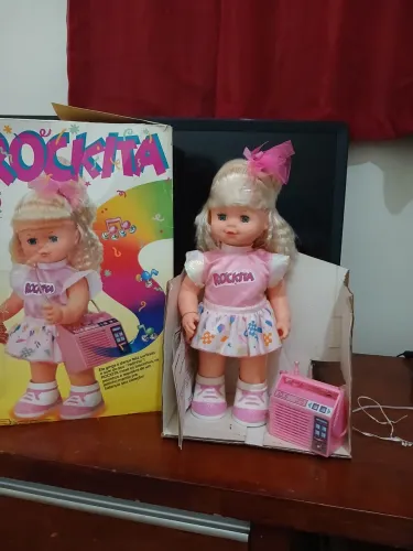 Boneca Rockita da Estrela Ano 1990
