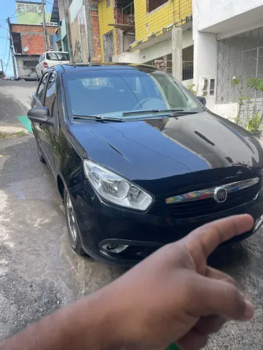 Fiat Grand Siena Essence 1.6 Flex 16V 2013