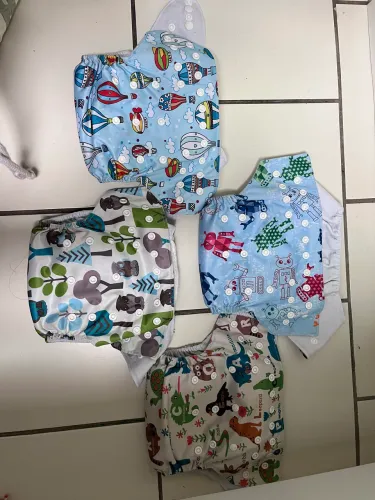 Kit fralda ecológica (4 + 3 absorventes extras)