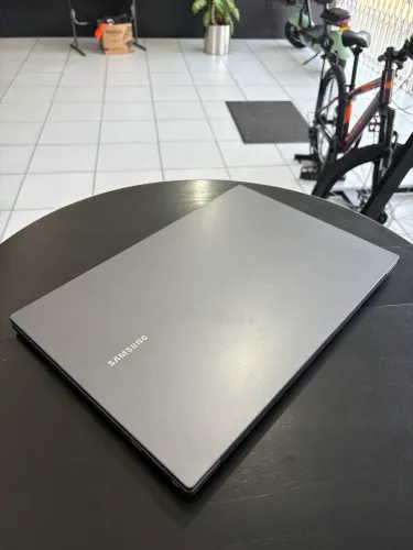 Samsung Book - i5 11° geração / Placa de vídeo / 12GB RAM/ SSD extra