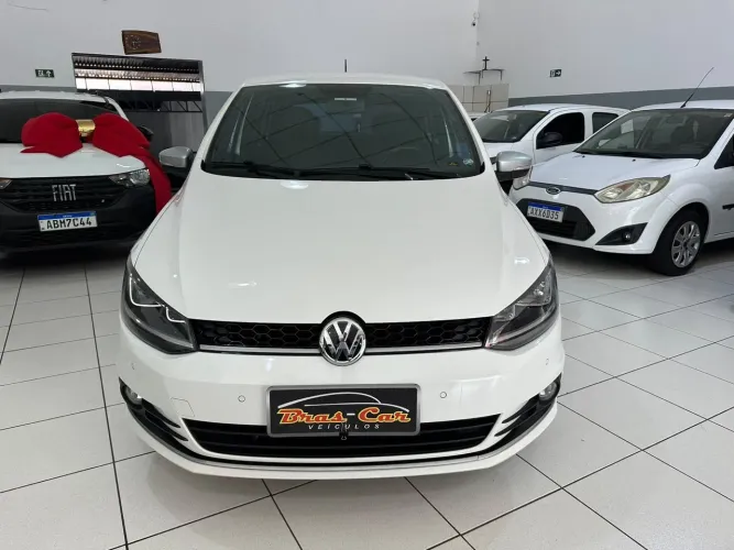 Volkswagen Fox Rock IN RIO 1.6 MI Total Flex 8V 5P 2016