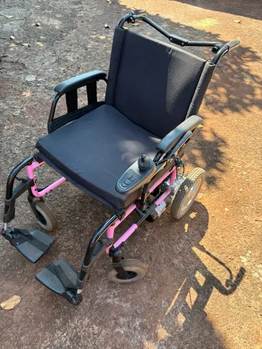 Cadeira de Rodas Motorizada E4 - Ortobras